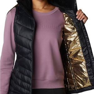 Brand new Columbia vest never worn!